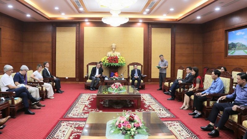 Делегация ЕС и Французского агентства развития совершила рабочий визит в Хоабинь