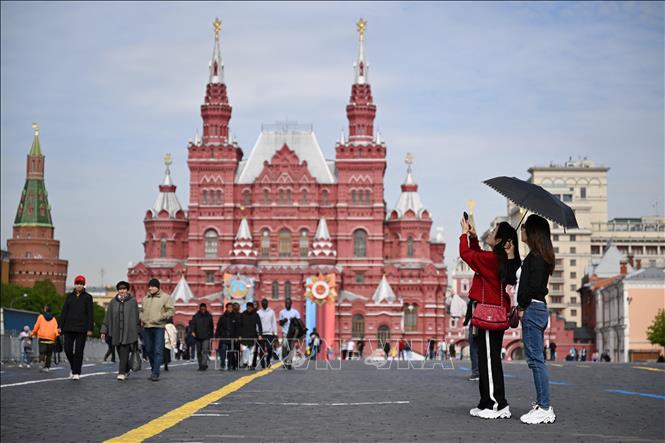 В Москве внедрят электронные удостоверения для иностранцев