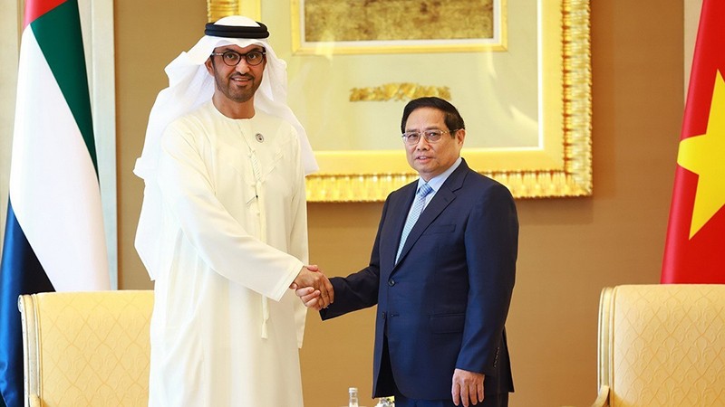 Премьер-министр Фам Минь Тьинь принял Министра промышленности и передовых технологий ОАЭ