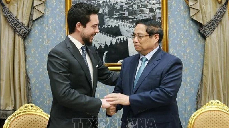 Премьер-министр Вьетнама встретился с наследным принцем Иордании