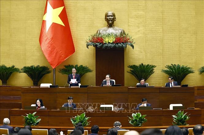 Депутаты парламента обсудили план распределения центрального бюджета на 2025 год