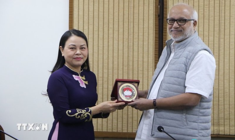 Дальнейшее укрепление традиционной дружбы между Вьетнамом и Индией