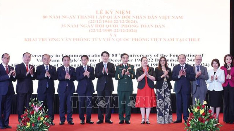 Президент Лыонг Кыонг присутствовал на церемонии празднования Дня основания ВНА в Чили