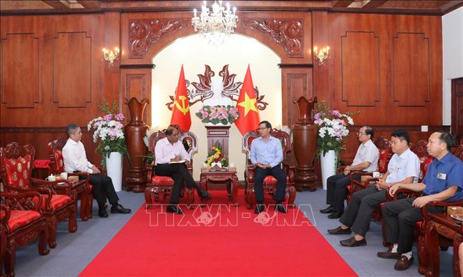 Сингапур и провинция Тэйнинь активизируют сотрудничество в различных областях