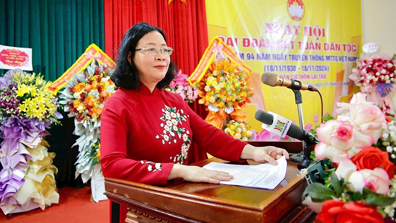 Секретарь Парткома г Ханоя приняла участие в Дне великого национального единства в уезде Мидык