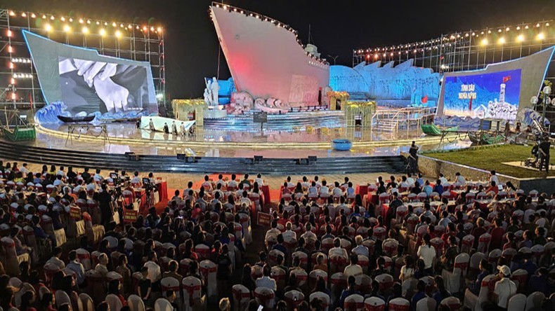 Генеральный секретарь ЦК КПВ принял участие в программе «Отправление на Север – Глубокая и значимая любовь»