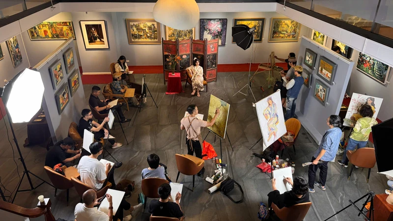 Романтический Ханой глазами 14 художников на выставке «Fourteen Art Show 2024»