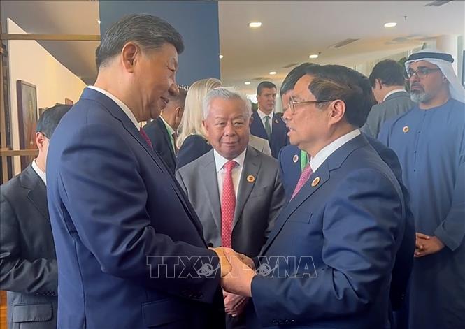 Премьер-министр Фам Минь Тинь встретился с генсеком ЦК КПК, председателем КНР Си Цзиньпином