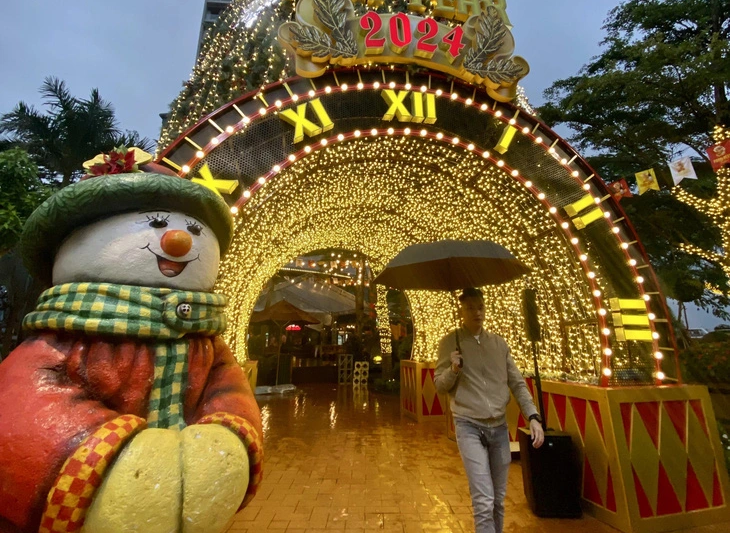 Дананг впервые украсит набережную реки Хан ёлкой к Рождеству