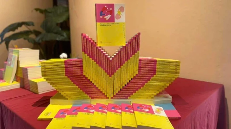 Представление вьетнамско-корейского двуязычного сборника стихов