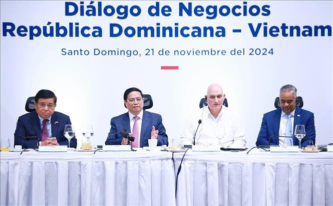Премьер-министр принял участие в бизнес-диалоге Доминиканской Республики и Вьетнама в Санто-Доминго