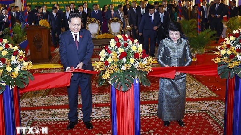 Символ прочных отношений солидарности и дружбы между Вьетнамом и Камбоджей