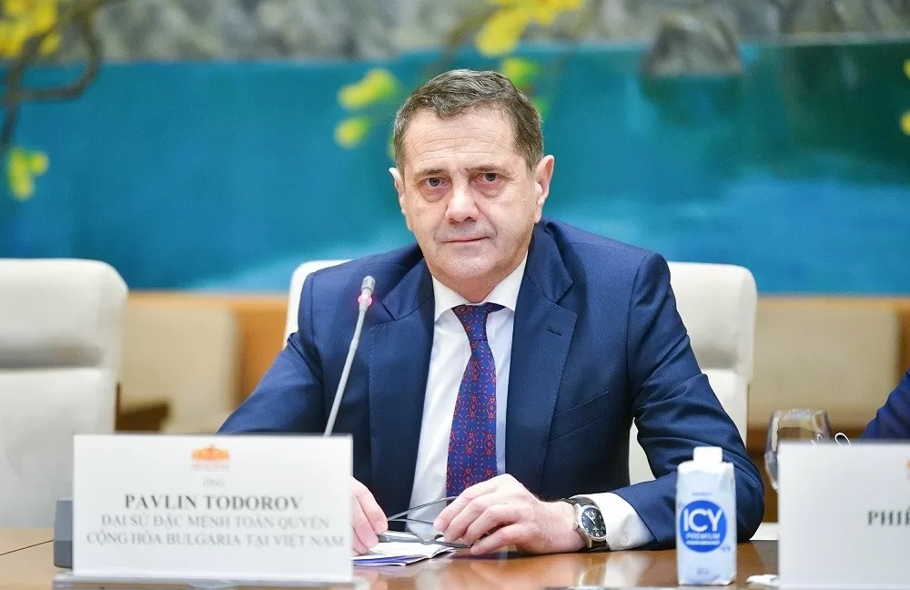 ​

Посол Павлин Тодоров Болгария привержена укреплению и развитию традиционных дружественных отношений с Вьетнамом