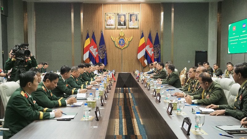 Вьетнам и Камбоджа укрепляют сотрудничество в области обороны