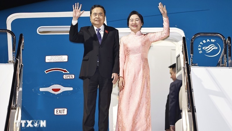 Председатель НС Чан Тхань Ман с супругой прибыли в Токио, начав официальный визит в Японию
