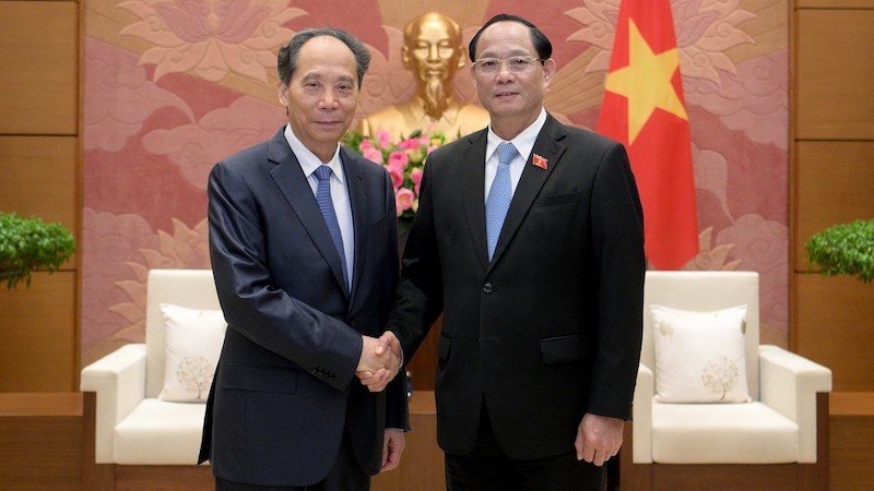 Зампредседателя НС Чан Куанг Фыонг принял делегацию Китайской ассоциации по международному обмену