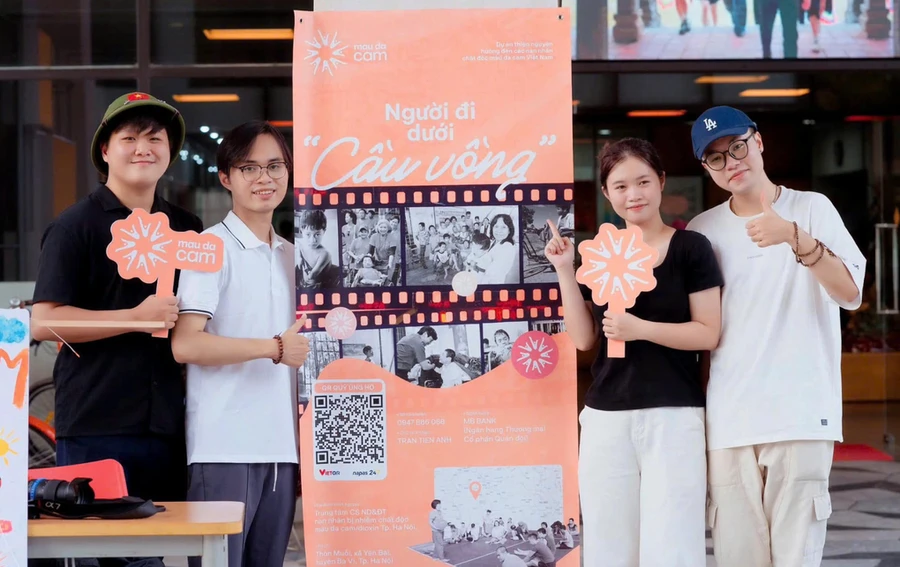 Уникальная выставка о жертвах «Агента Оранж» в Ханое