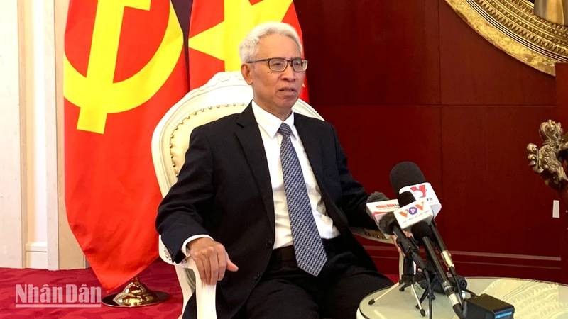 Дальнейшее укрепление дружбы и сотрудничества между Вьетнамом и Китаем