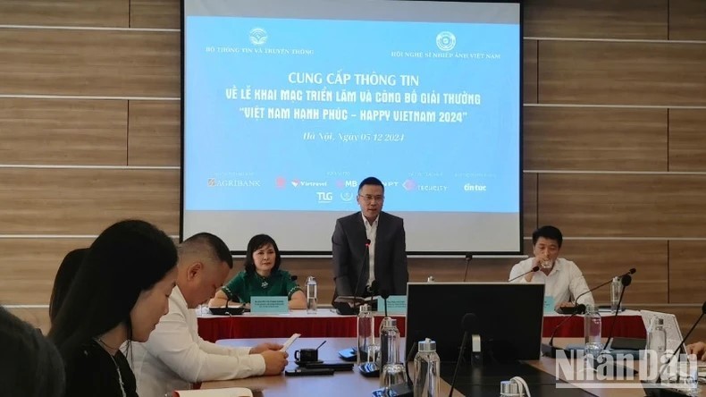 Почти 850 зарубежных авторов и вьетнамцев за рубежом приняли участие в фото- и видеоконкурсе «Счастливый Вьетнам - 2024»