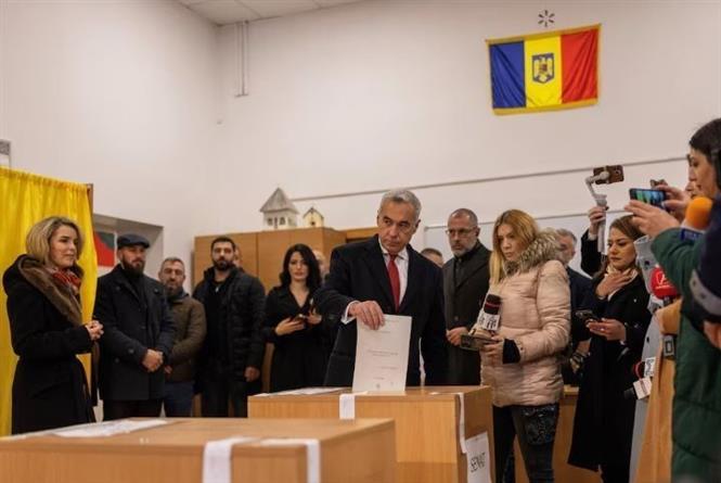 Конституционный суд Румынии аннулировал результаты первого тура президентских выборов