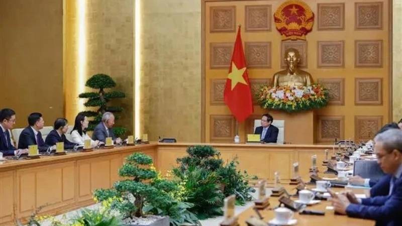 Премьер-министр Вьетнама призвал китайские предприятия к участию в проектах по развитию инфраструктуры