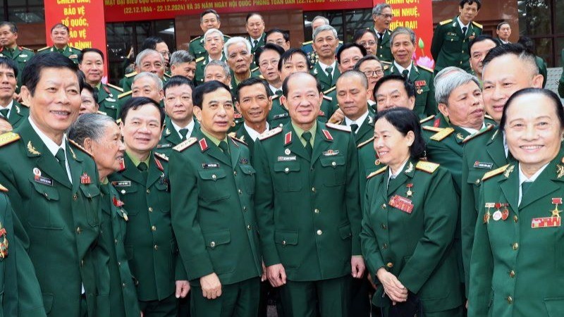 Центральный военный комитет Министерства обороны провел встречу с вьетнамскими ветеранами