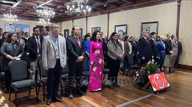 Венесуэла хочет извлечь уроки из пути Вьетнама к социализму