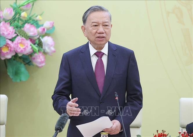 Генсек ЦК КПВ То Лам Обеспечение безопасности должно быть направлено на расширение пространства развития