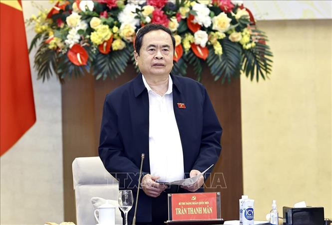 Обновление координации действий между органами внутри и вне Национального собрания