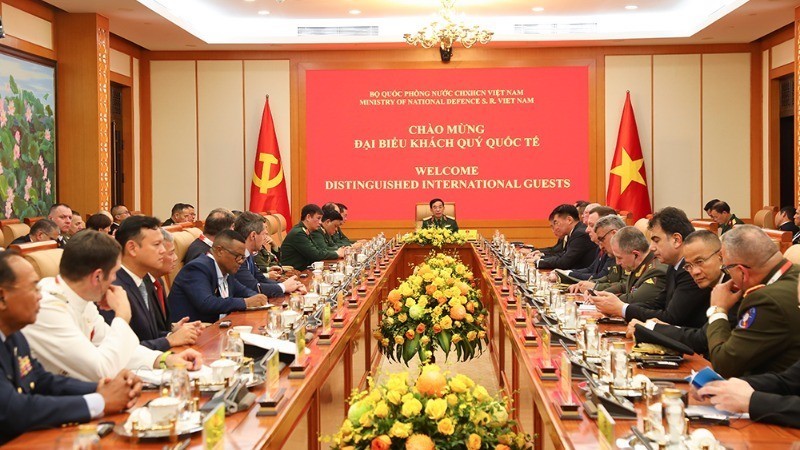 Вьетнамская международная оборонная выставка 2024 года содействует укреплению сотрудничества в сфере оборонной промышленности
