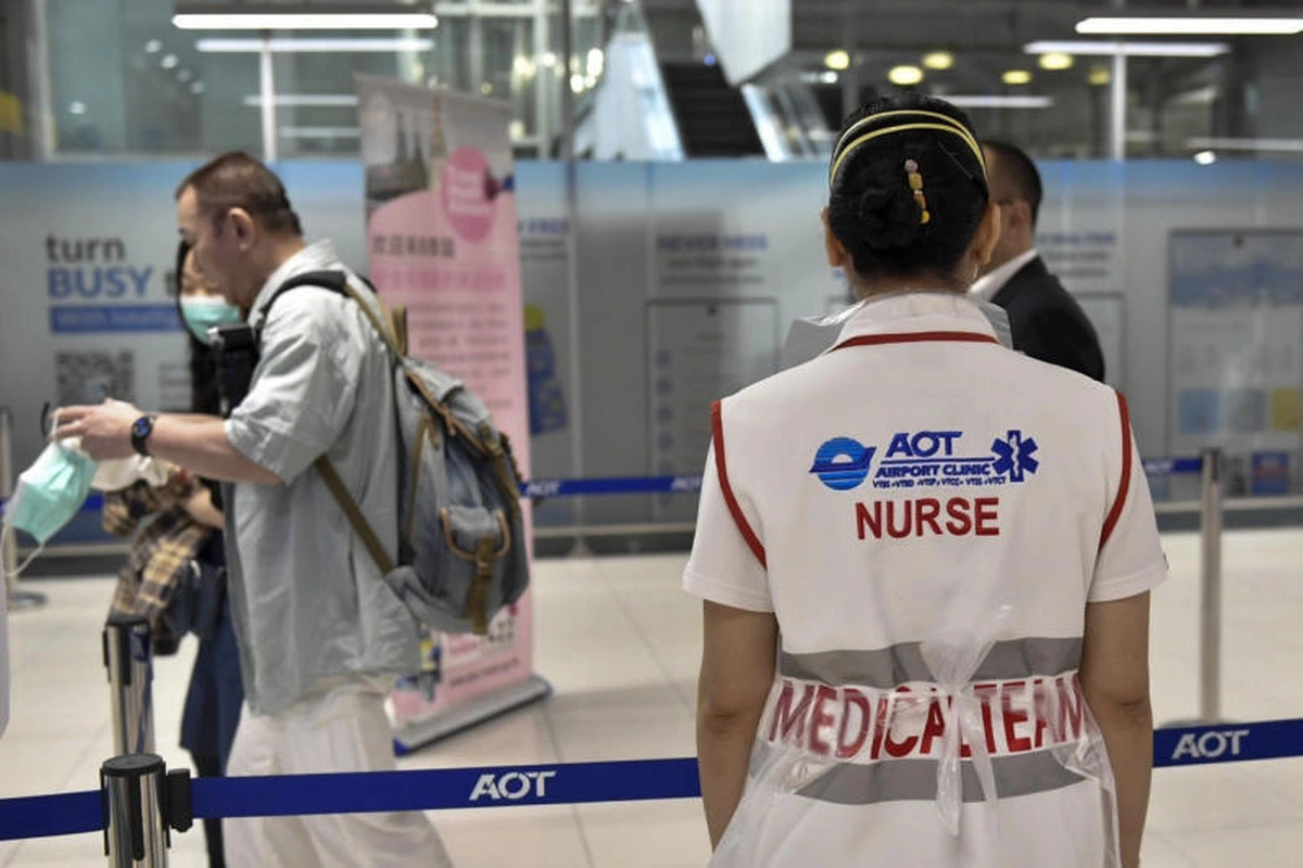 В связи с неизвестным заболеванием в Конго в Ханое усиливают санитарный контроль в аэропорту Нойбай