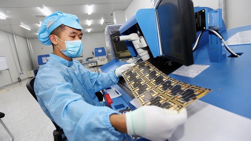 Премьер-министр поручил реализовать меры по стимулированию экономического роста в 2025 году