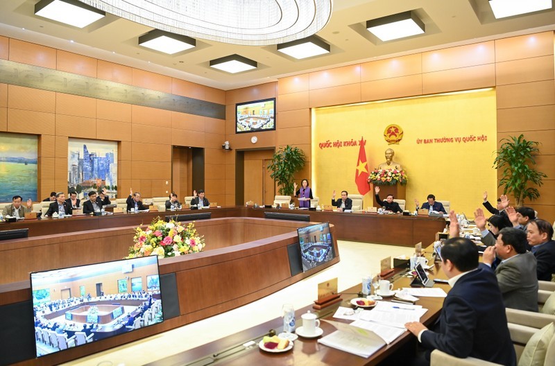 Поддержка населения и предприятий, создание дополнительных стимулов для социально-экономического развития