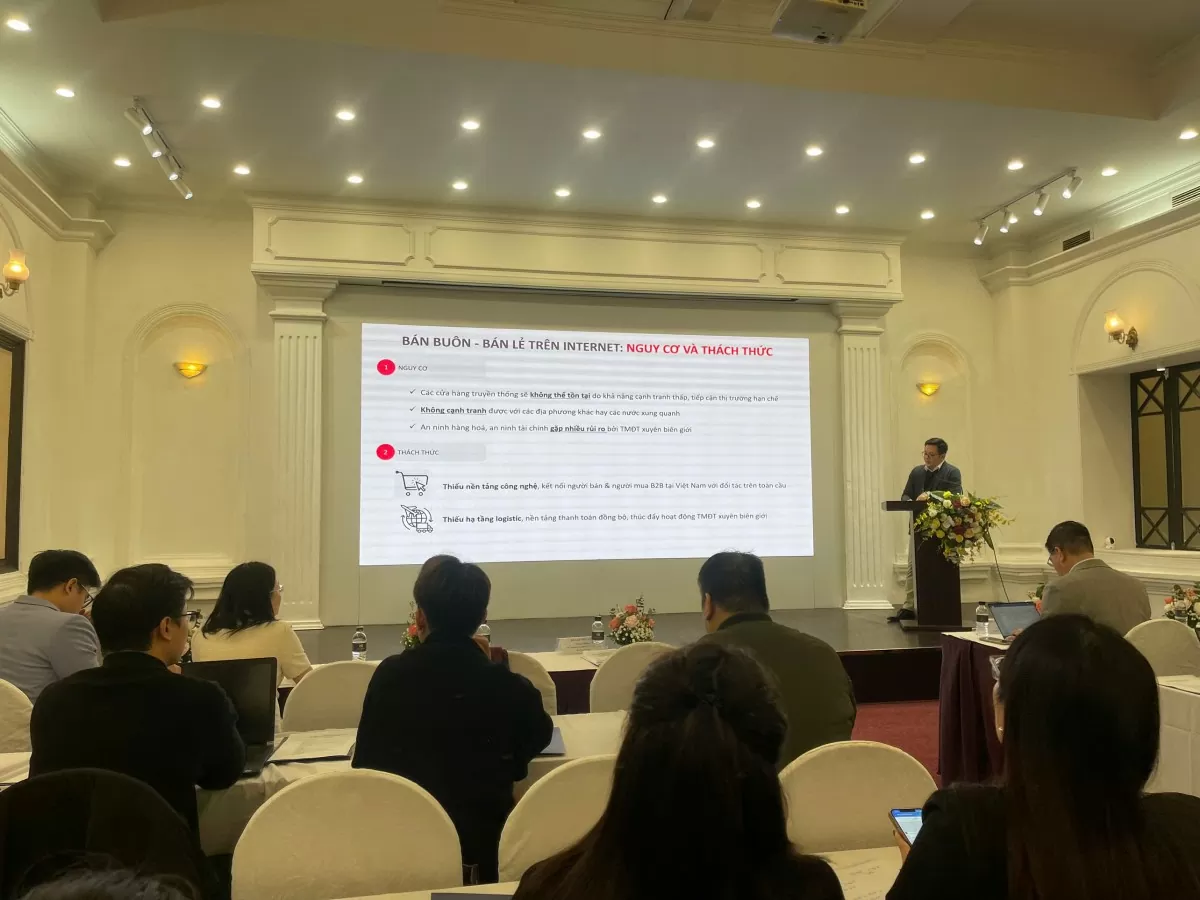 Средний вьетнамский потребитель совершает покупки онлайн 4 раза в месяц