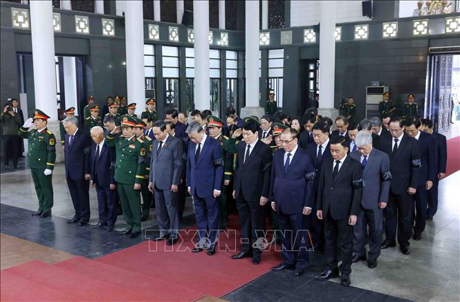 Церемония прощания с генералом армии Нгуен Куетом