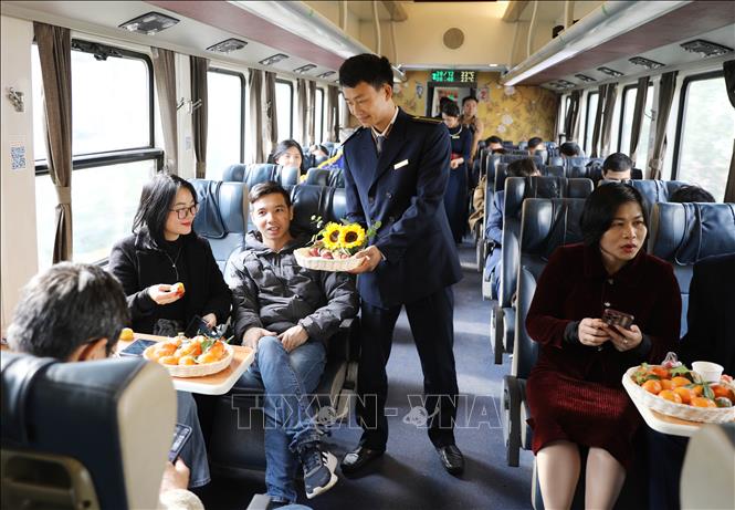 Пилотный запуск туристического поезда Ханой – Тхайнгуен