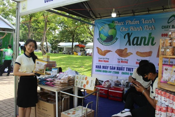 В городе Хошимин открылся фестиваль вегетарианской еды