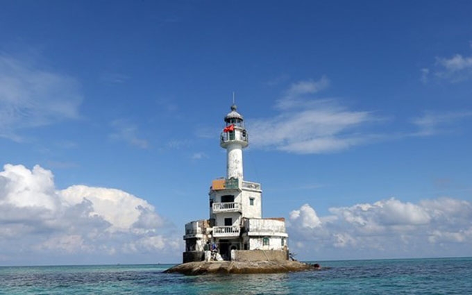 Faros en Truong Sa testimonian soberanía vietnamita en el mar