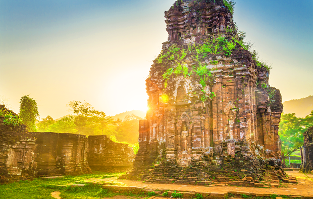 Vietnam acelera la restauración de las torres en el Santuario de My Son