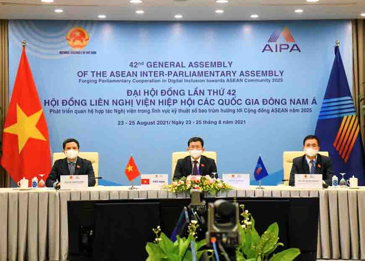 Vietnam contribuye a los esfuerzos de la AIPA-42 para solventar problemas críticos