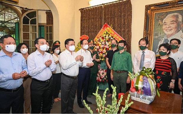 Dirigentes de Hanoi rinden homenaje al general Vo Nguyen Giap