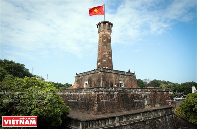 La Torre de la Bandera Nacional testigo del desarrollo de la capital vietnamita