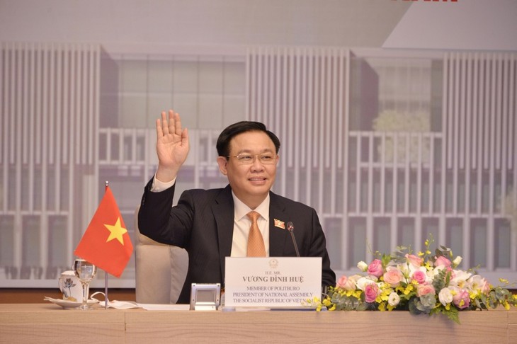 El presidente del Legislativo de Vietnam visita el Parlamento Europeo