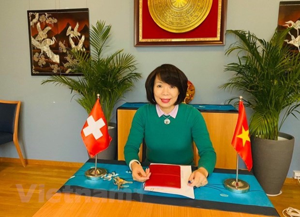 Debaten en Suiza entorno para innovación y startups en Vietnam