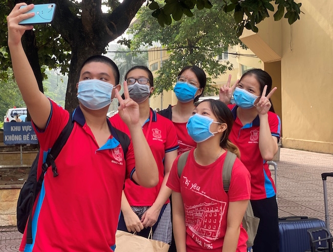 Los jóvenes voluntarios de la capital participan enla lucha contra la COVID-19