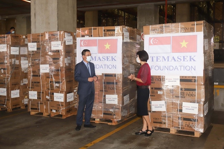 La fundación Temasek presta apoyo sanitario a Vietnam para luchar contra la COVID-19