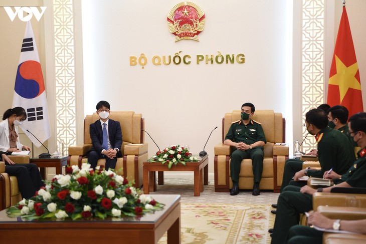 Intensificar la cooperación en defensa Vietnam-Corea del Sur