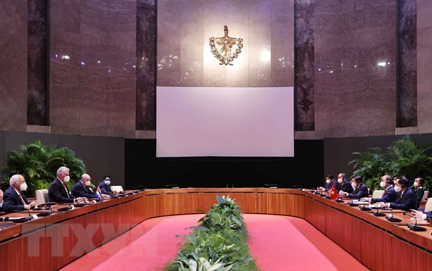 Vietnam y Cuba acuerdan fortalecer las relaciones políticas y en otras esferas de cooperación