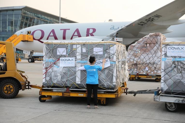 Vietnam recibirá cerca de ochocientas mil dosis adicionales de vacuna contra la COVID-19 desde Italia