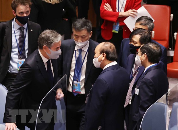 El presidente Nguyen Xuan Phuc se reúne con líderes de otros países en la Asamblea General de la ONU